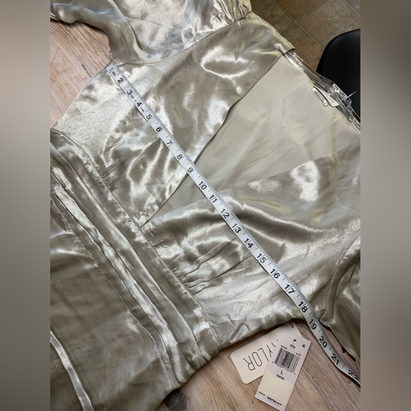 NWT Saylor Madonna Silver Mini Dress - Picture 11 of 16